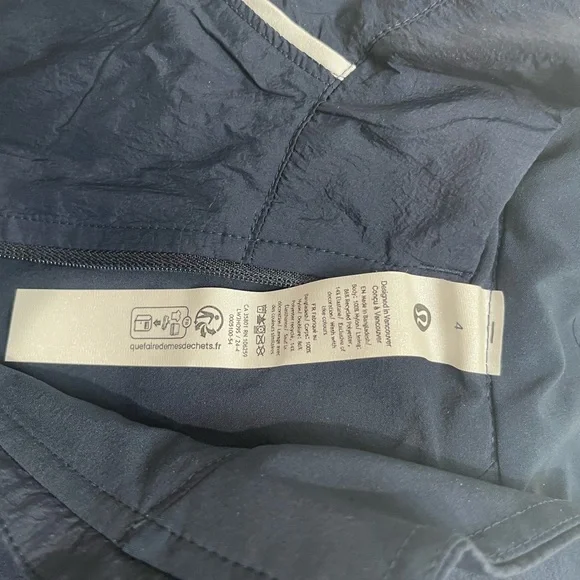 Lululemon Athletica License to Train Lightweight Jacket True Navy Size 4 - Picture 8 of 8
